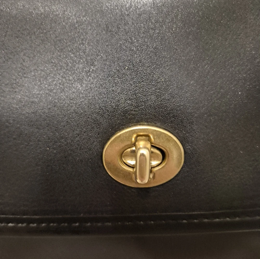 Vintage COACH Court Bag Old Coach Hand Bag Shoulder Bag Black Leather - Picture 9 of 17